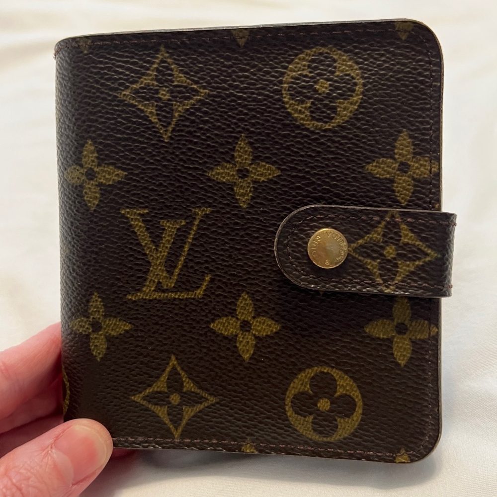 Vintage Louis Vuitton Monogram Zippe Zipped Compact Wallet CT0054